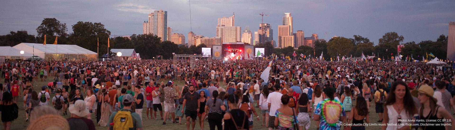 Photo: Anna Hanks. License: CC BY 2.0. Title: Crowd Austin City Limits music festival. Link: flickr.com. Disclaimer see imprint.