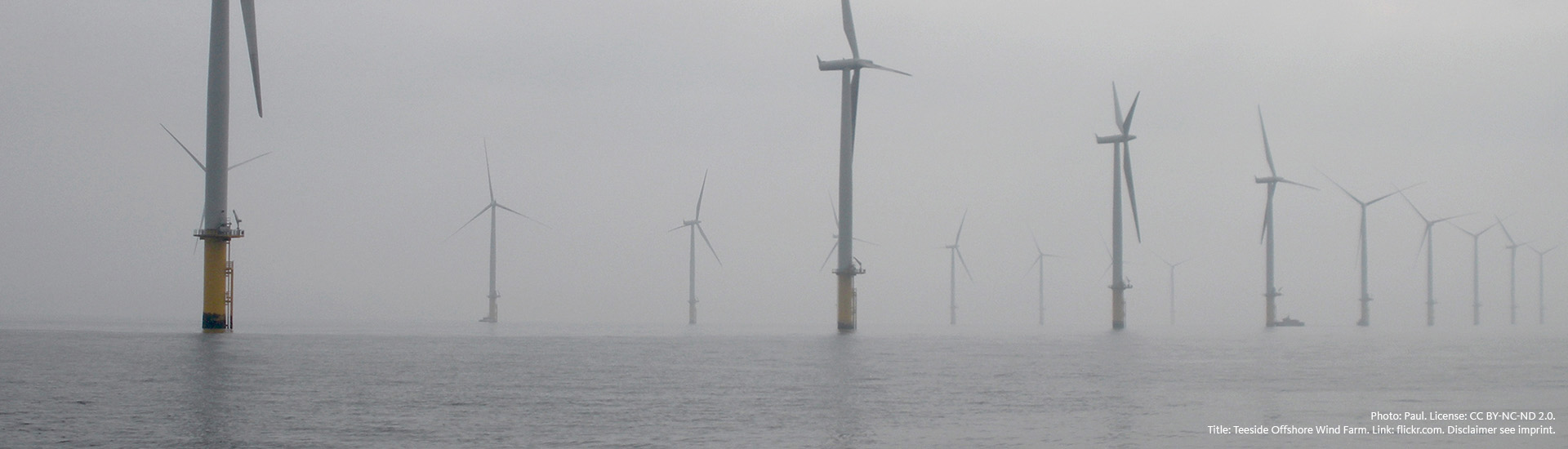 Photo: Paul. License: CC BY-NC-ND 2.0. Title: Teeside Offshore Wind Farm. Link: flickr.com. Disclaimer see imprint.