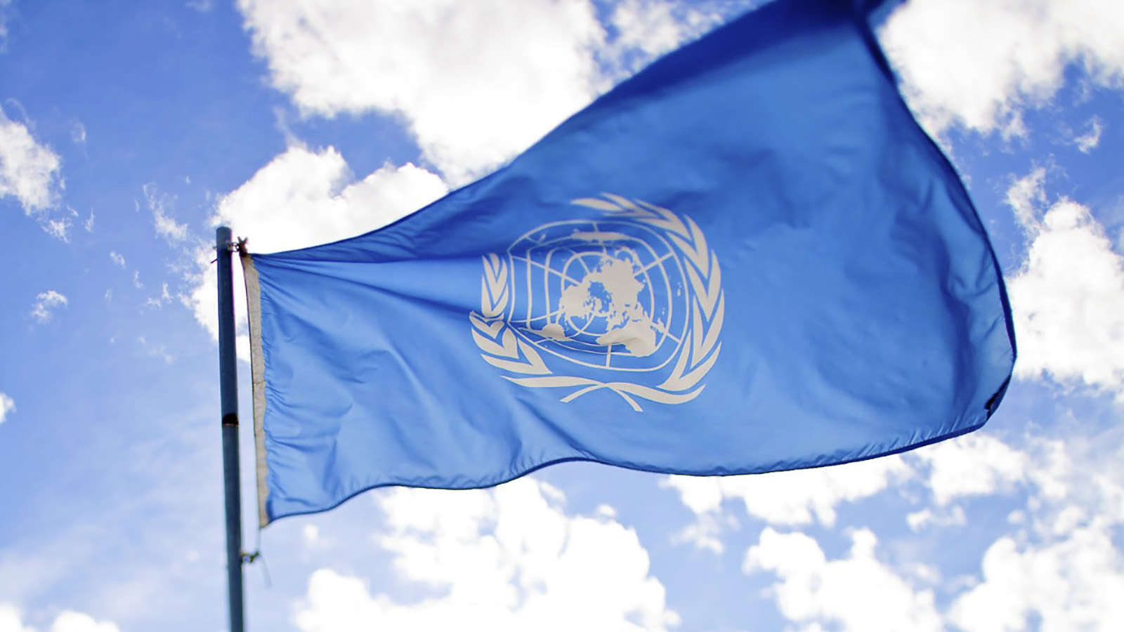sanjitbakshi united nations flag flickr.com(CC BY 2.0)